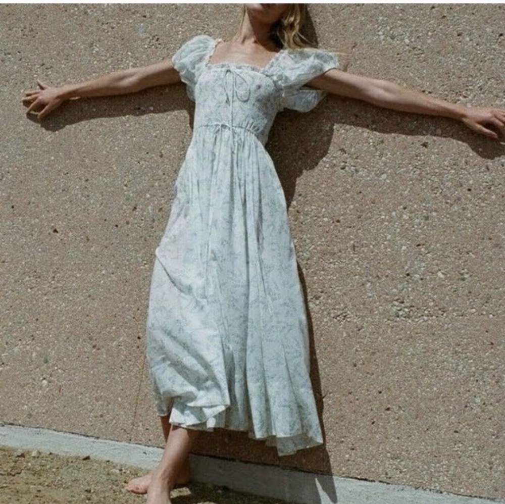 NWOT Doen Stanza in Blanc Bluebell
